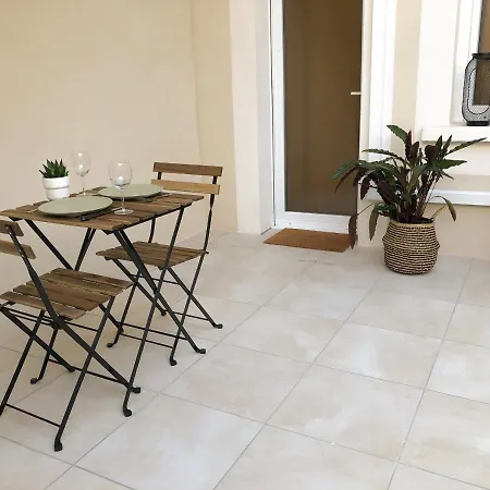 Studio Climatisé - Gare - Centre *